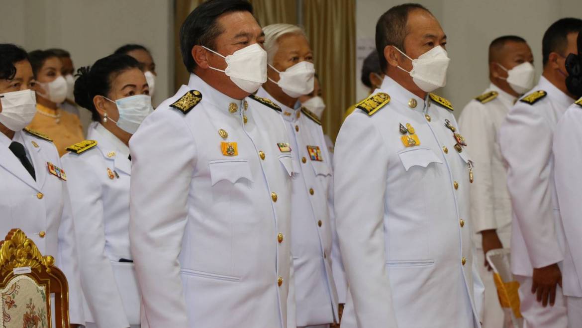 พิธีวางพวงมาลา (ช่วงเย็น) เนื่องในวันสวรรคตพระบาทสมเด็จพระบรมชนกาธิเบศร มหาภูมิพลอดุลยเดชมหาราช บรมนาถบพิตร