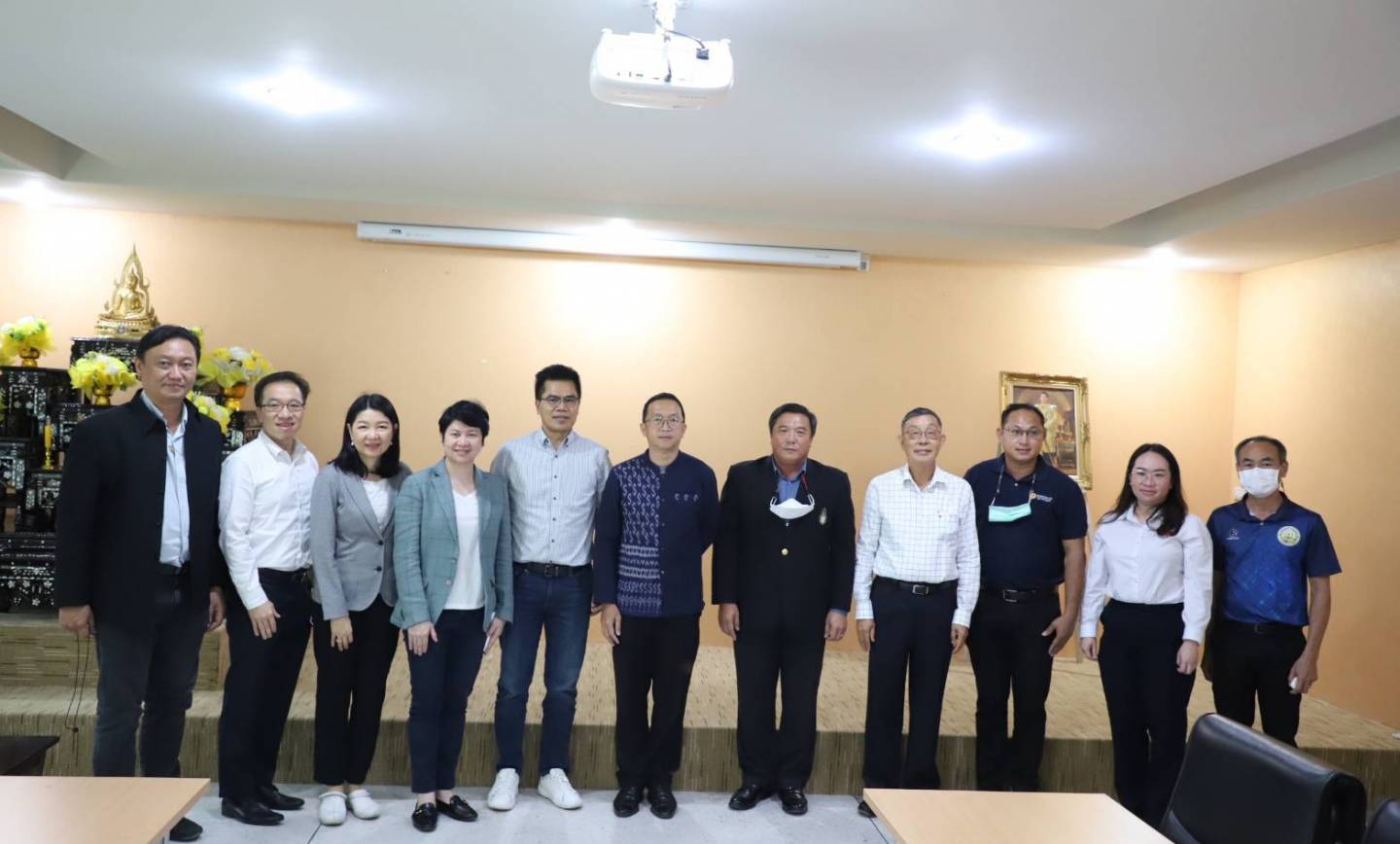 นายกเมืองปากช่องประชุมบริษัทซีพี หาแนวทางช่วยเหลือการค้าขาย