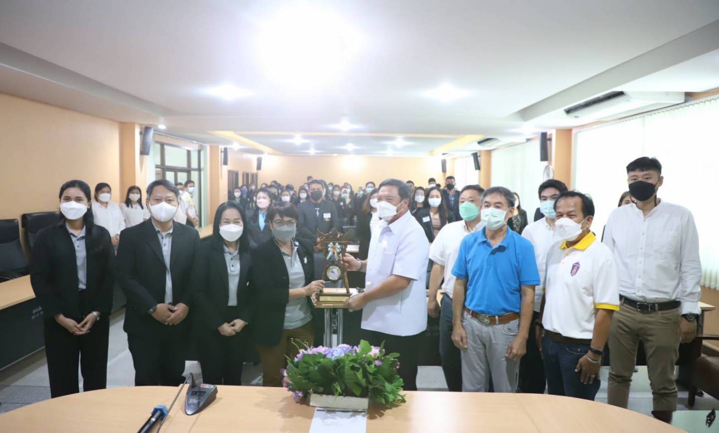 ต้อนรับคณะศึกษาดูงานสำนักปกครองและทะเบียน
