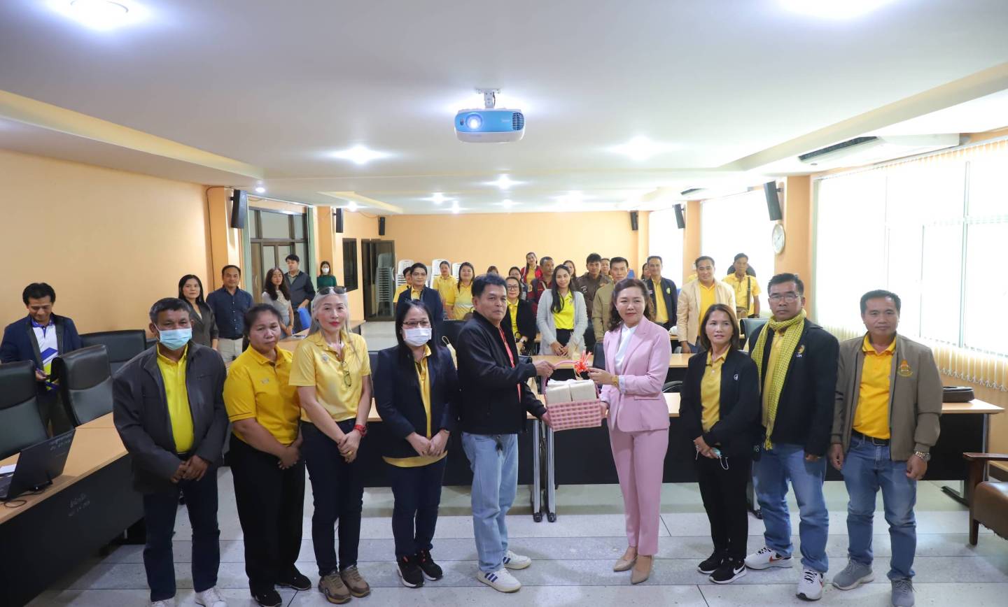 ต้อนรับคณะศึกษาดูงานจากองค์การบริหารส่วนตำบลเมืองทอง จังหวัดร้อยเอ็ด