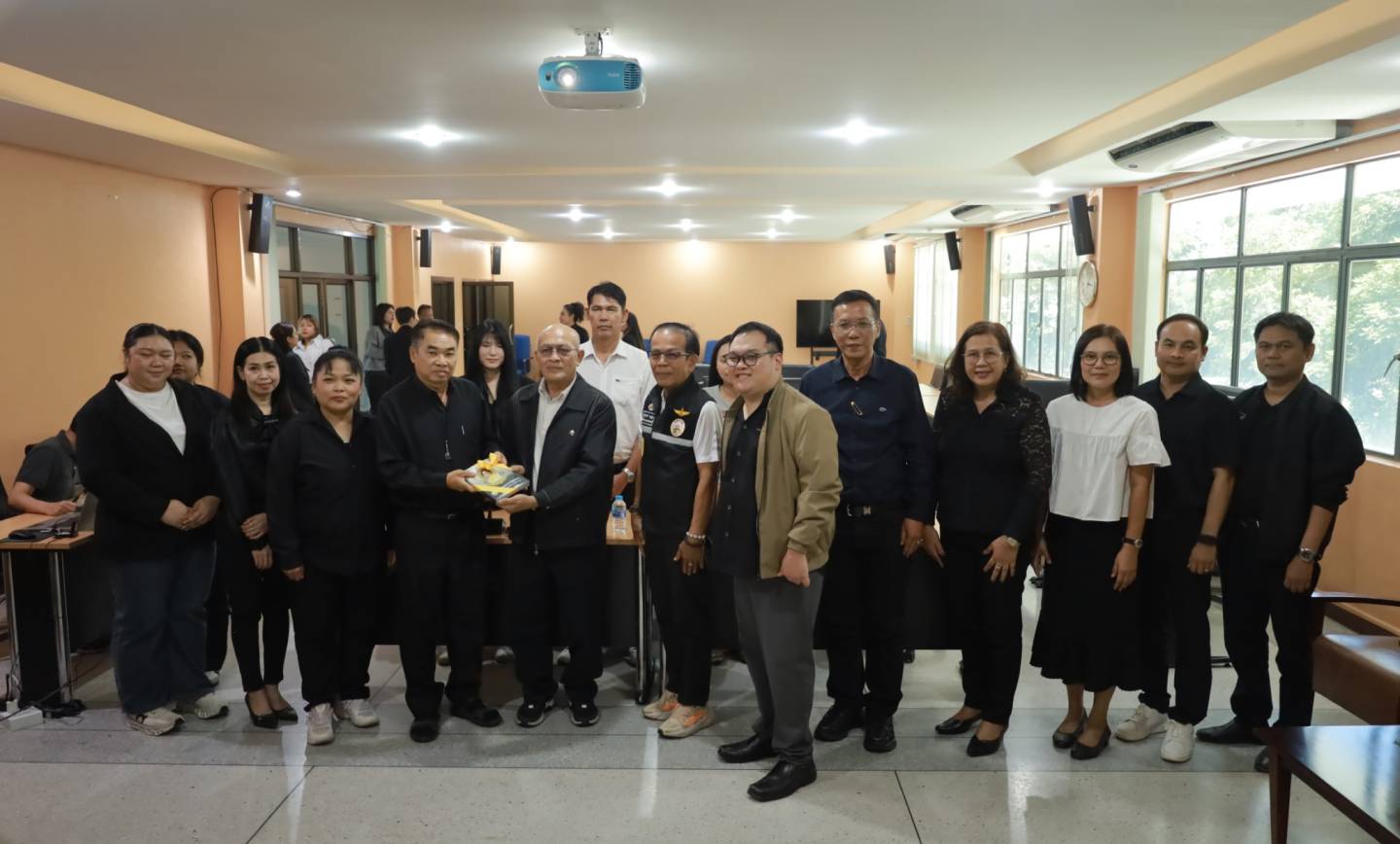ต้อนรับคณะศึกษาดูงานเทศบาลเมืองบางเลน จ.นนทบุรี