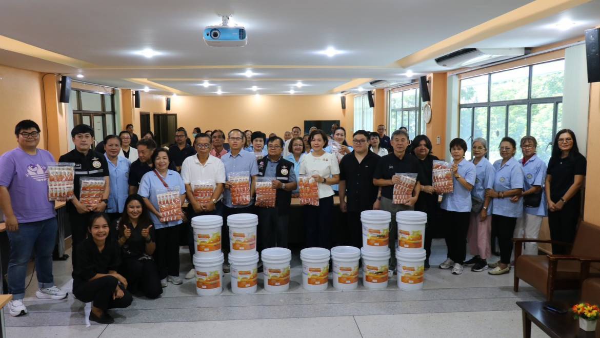 การมอบทรายเคมีกำจัดลูกน้ำยุง ประจำปีงบประมาณ 2569