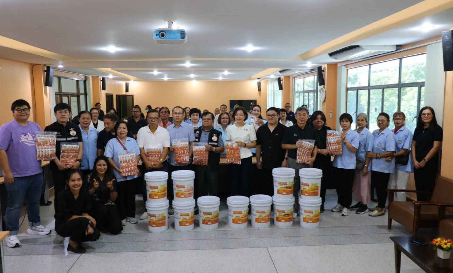 การมอบทรายเคมีกำจัดลูกน้ำยุง ประจำปีงบประมาณ 2569